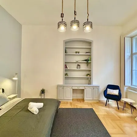 Classic Andrassy * Budapešť